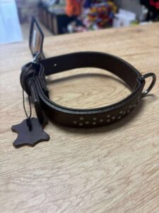 Collier clous denver brun