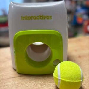 Jouet interactif avec balle